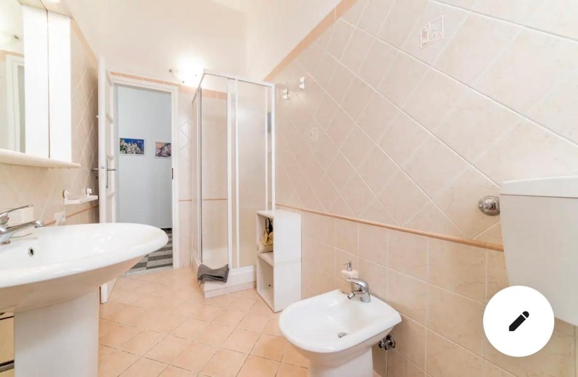 סלרנו Camera Matrimoniale Privata In Appartamento Condivisibile מראה חיצוני תמונה